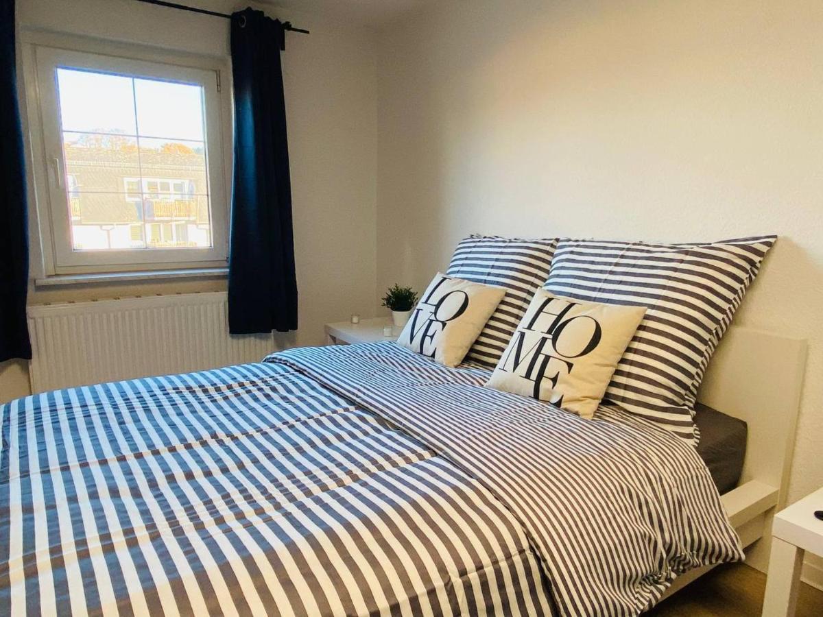 Xxl Ruhiges Sofa Freital Am Fluss Dresden Appartement Buitenkant foto
