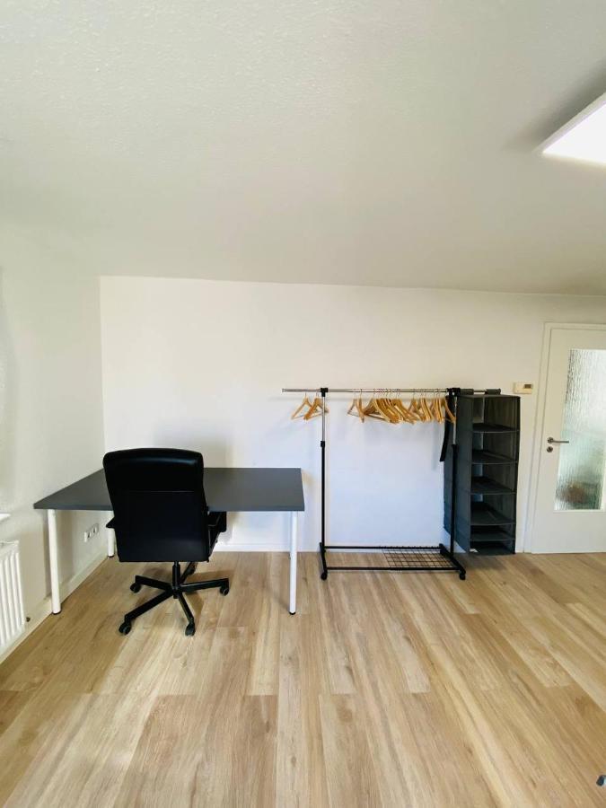 Xxl Ruhiges Sofa Freital Am Fluss Dresden Appartement Buitenkant foto